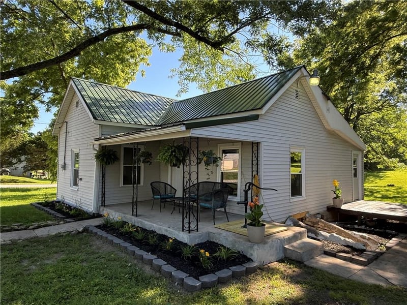 88 Douglas St, Kingston, MO 64650