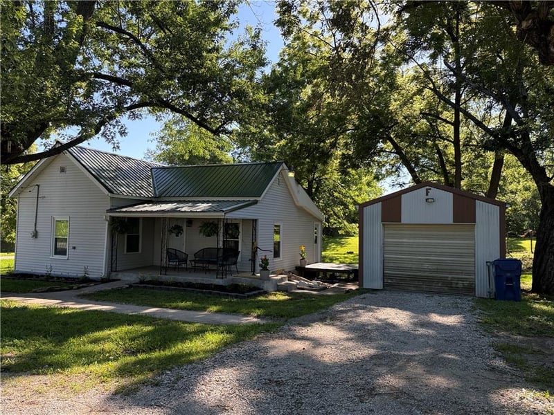 88 Douglas St, Kingston, MO 64650
