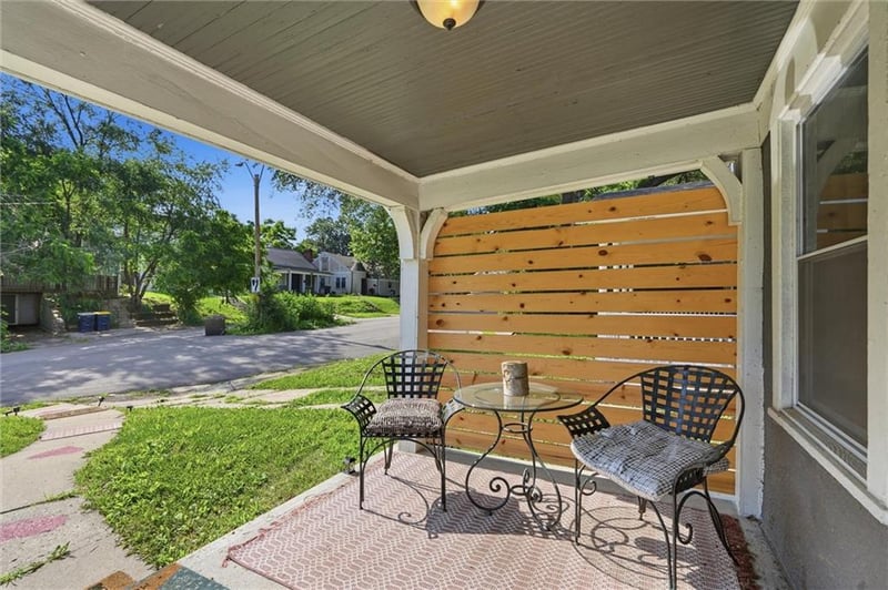 6638 Broadmoor St, Kansas City, MO 64131