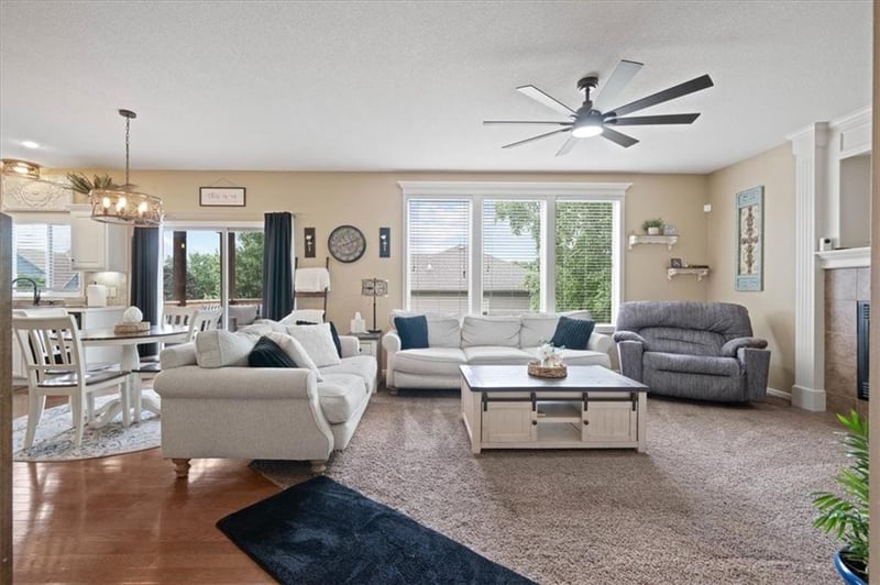 1304 Ashdown Cir, Raymore, MO 64083