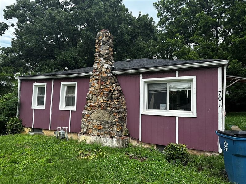 701 Savage St, Independence, MO 64050