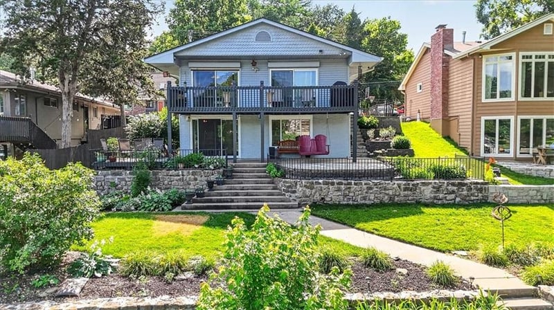 36 Beach Dr, Lake Tapawingo, MO 64015