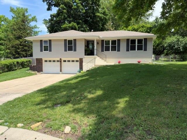 11915 Sycamore Ave, Grandview, MO 64030