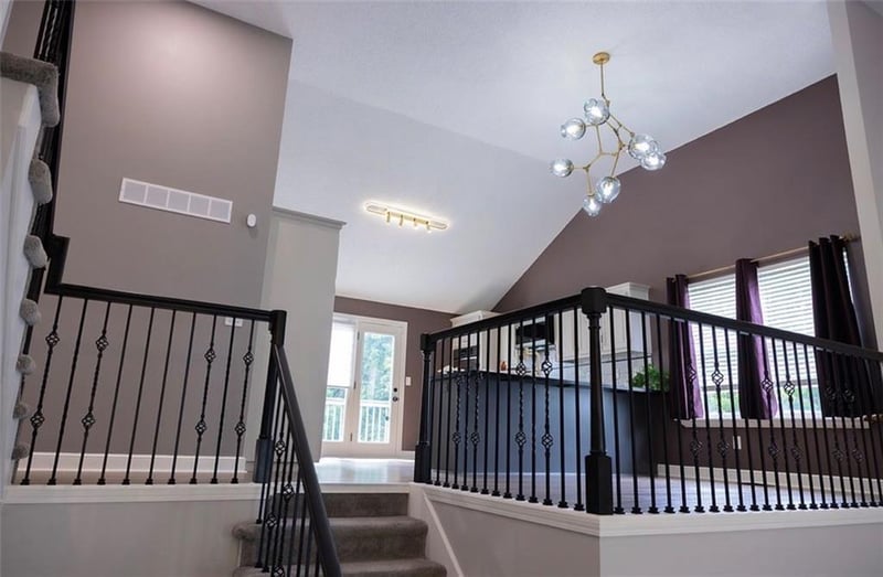 1122 Blue Bird Ln, Liberty, MO 64068