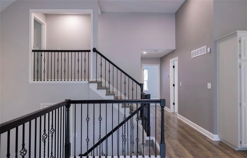 1122 Blue Bird Ln, Liberty, MO 64068