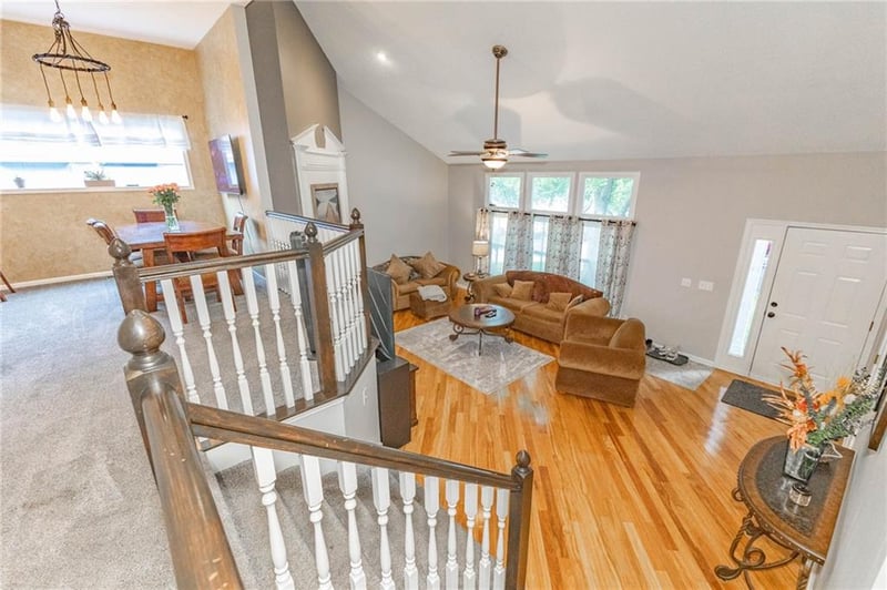10912 Cottonwood St, Lenexa, KS 66215