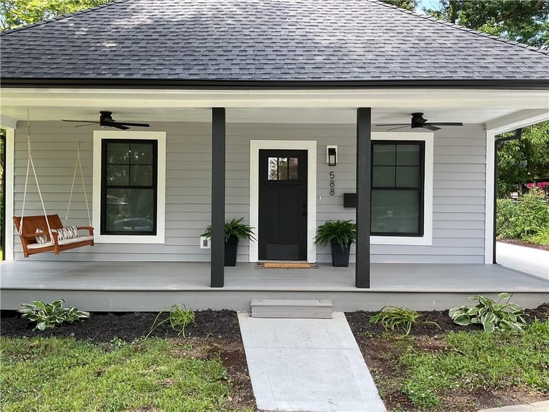 588 Richfield Rd, Liberty, MO 64068