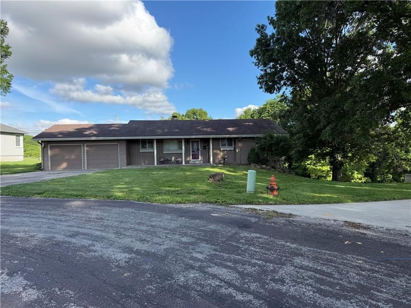 1000 Francis St, Lexington, MO 64067