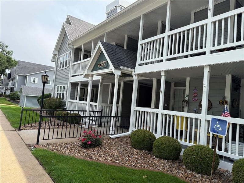 4027 Crysler Ave #81, Independence, MO 64055