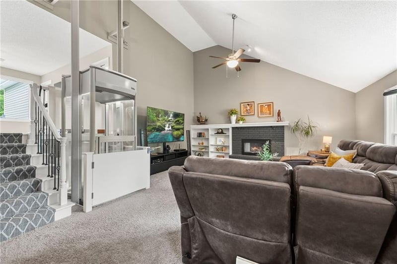 6888 W 185th Ter, Stilwell, KS 66085