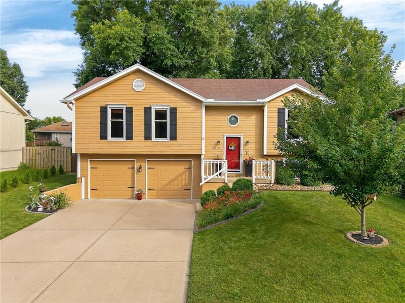 8819 NE 74th Ter, Kansas City, MO 64158