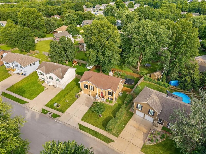 8819 NE 74th Ter, Kansas City, MO 64158