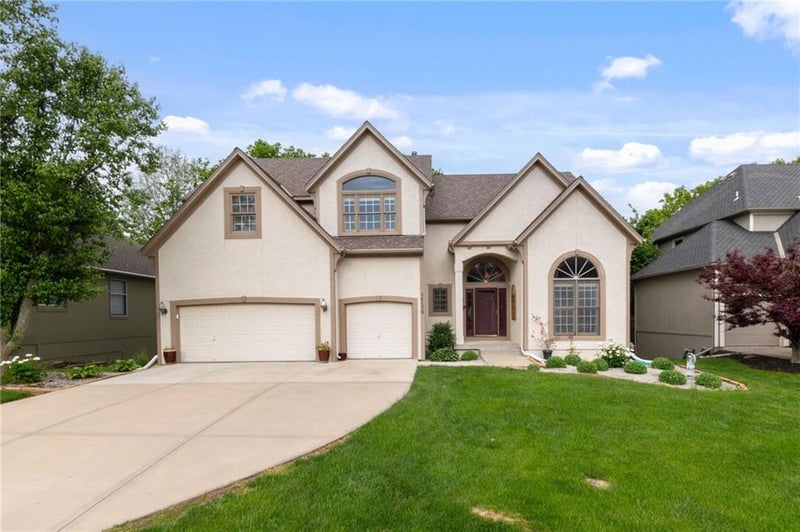 14128 Flint St, Overland Park, KS 66221