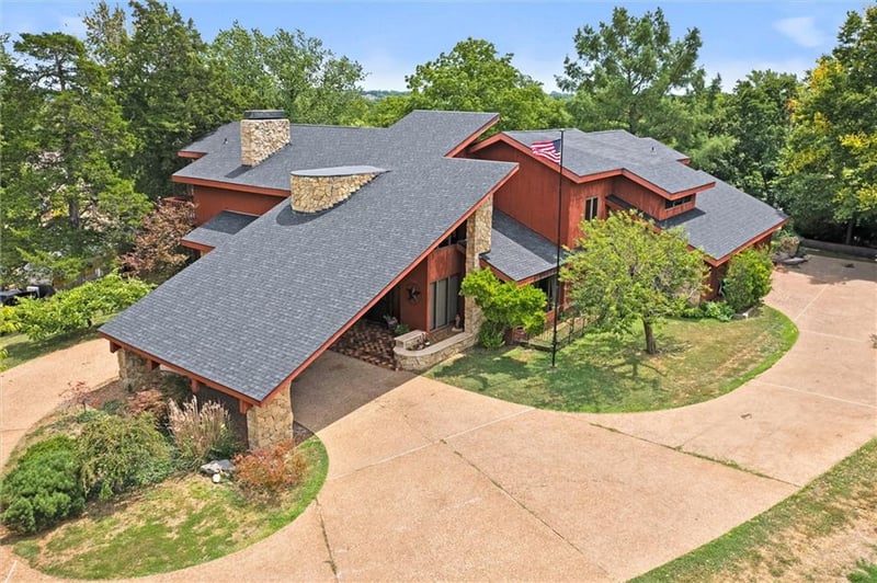 402 Lees Circle Dr, Fort Scott, KS 66701
