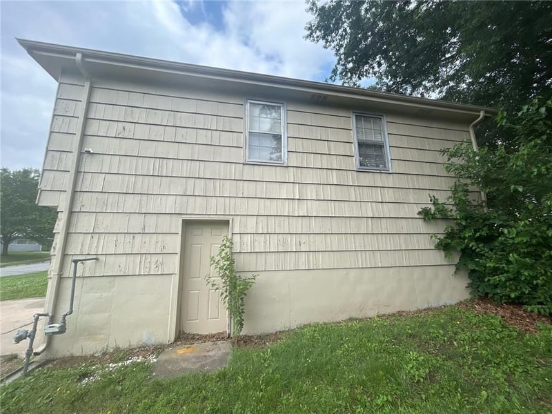 5117 Delaware Ave, Independence, MO 64055