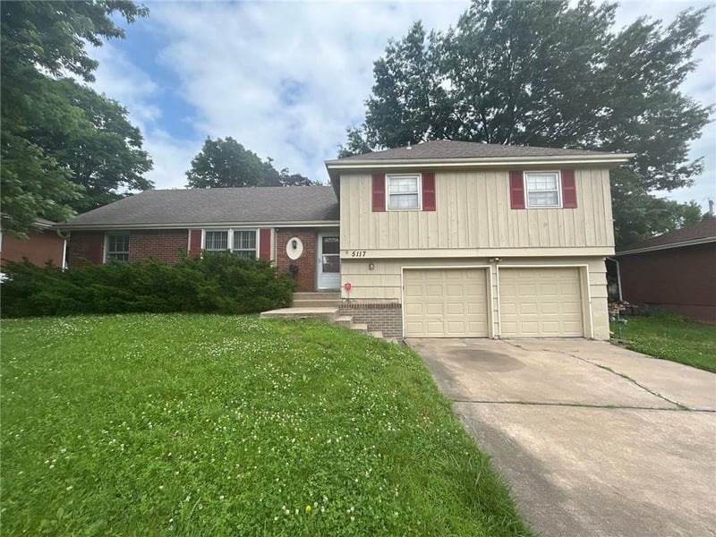 5117 Delaware Ave, Independence, MO 64055