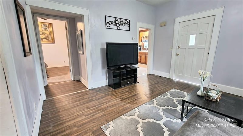 305 Elm St, Sweet Springs, MO 65351