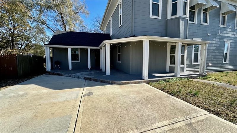 102 3rd St, Linwood, KS 66052
