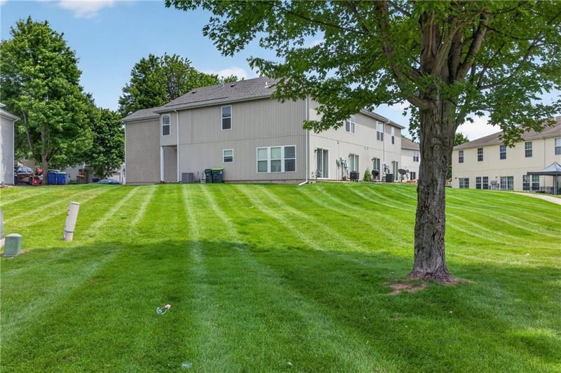 840 Woodson Ct, Gardner, KS 66030