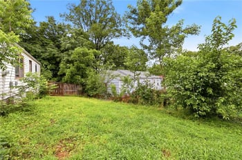 10013 Bellaire Ave, Kansas City, MO 64134