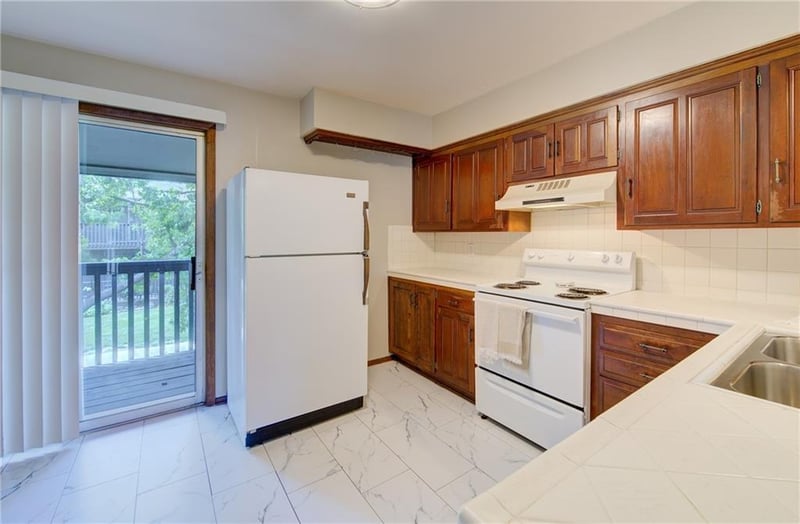 433 104th St #C, Kansas City, MO 64114