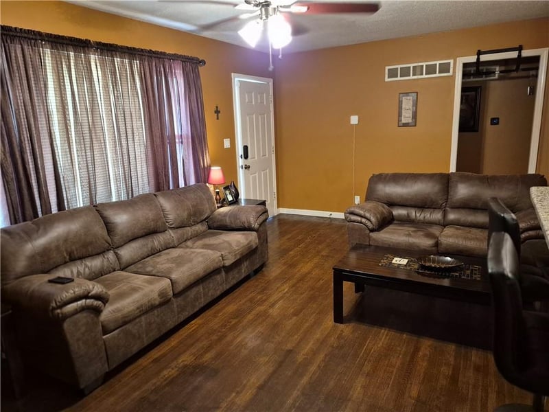 4318 N Lister Ave, Kansas City, MO 64117