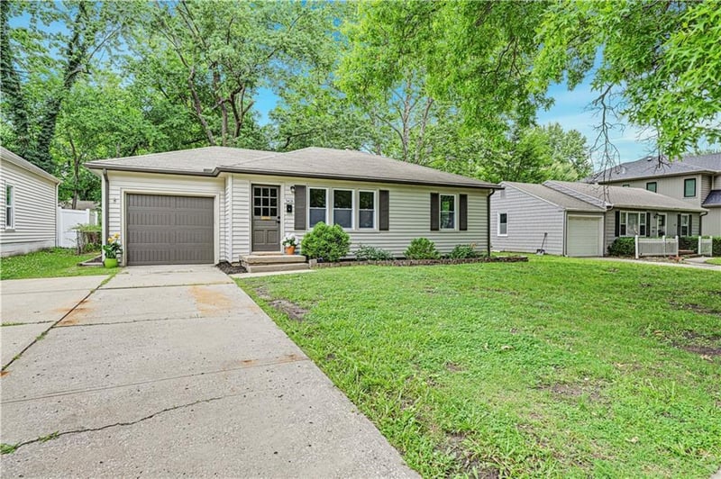 5408 72nd St, Prairie Village, KS 66208