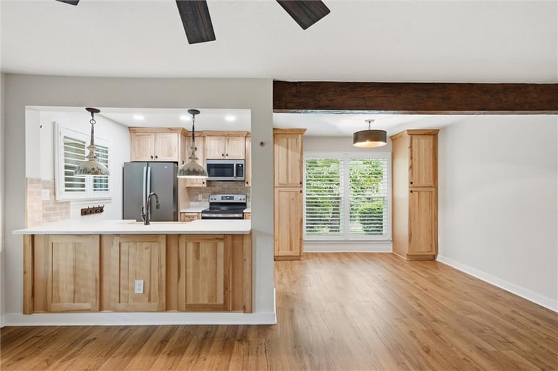8346 NW Barrybrooke Dr, Kansas City, MO 64151