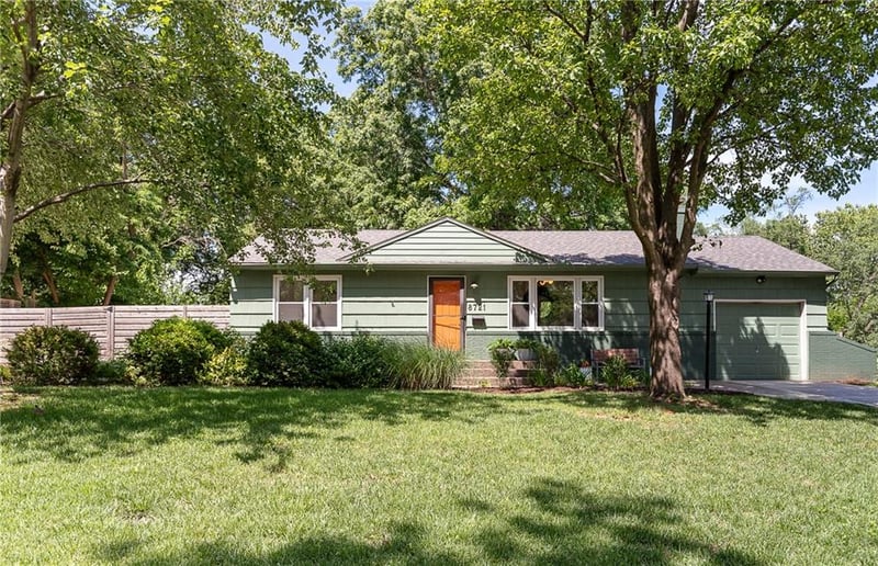 8721 Goodman St, Overland Park, KS 66212