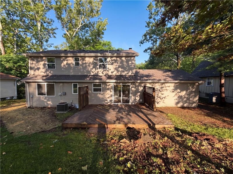 5243 Lydia Ave, Kansas City, MO 64118