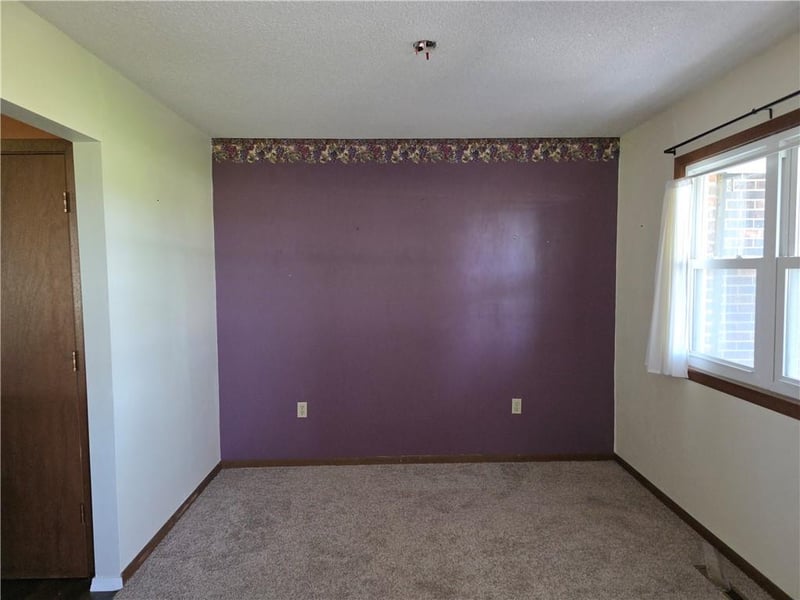 27429 59 Hw, Garnett, KS 66032