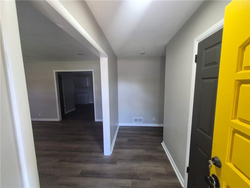 7310 High Grove Rd, Grandview, MO 64030