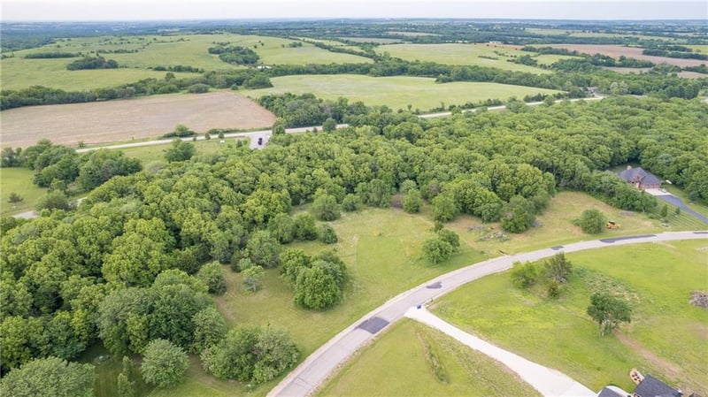 10189 Saddle Creek Lot 12 Dr, Harveyville, KS 66431