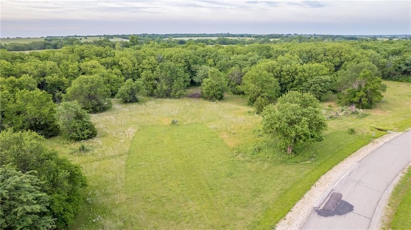 10189 Saddle Creek Lot 12 Dr, Harveyville, KS 66431