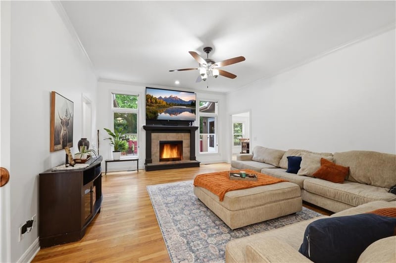 9908 Lewis Ave, Kansas City, MO 64157