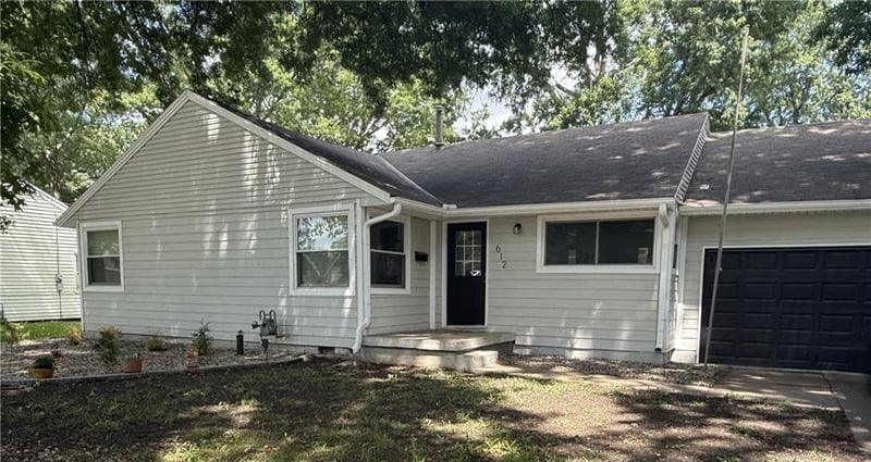 612 Sherman Ave, Olathe, KS 66061