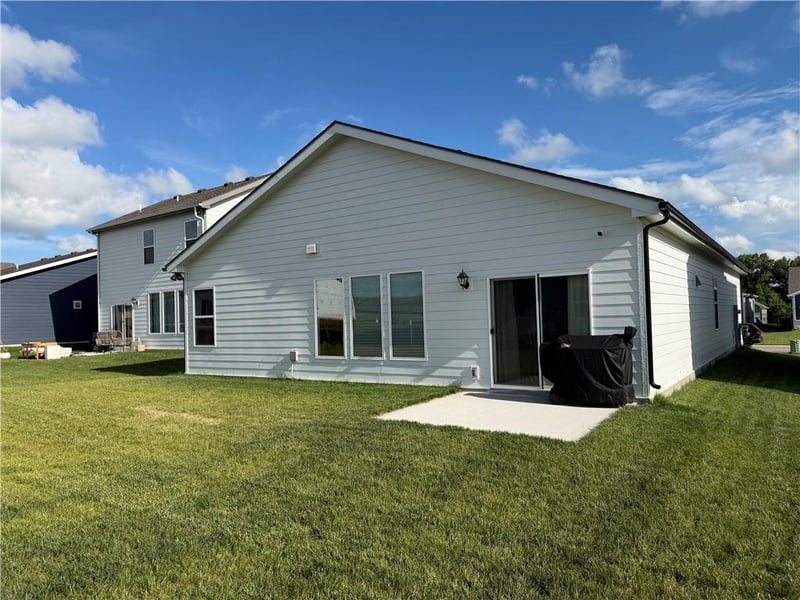 3060 96th St, Kansas City, MO 64154