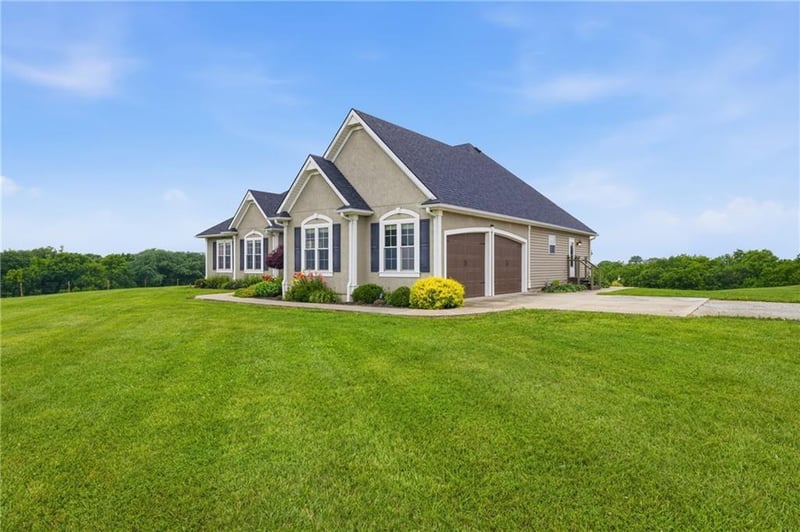 14251 Kk Hw, Braymer, MO 64624