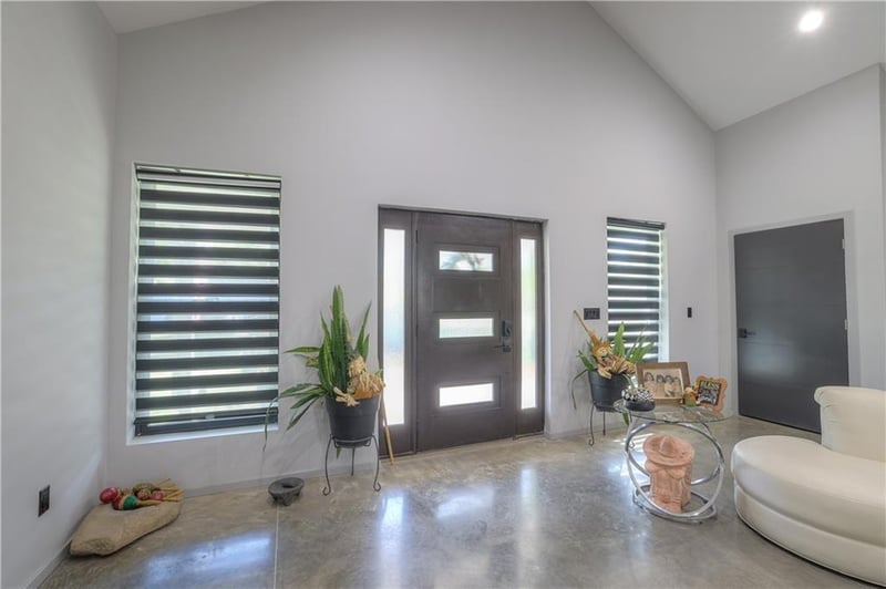 105 Hebar St, East Lynne, MO 64743
