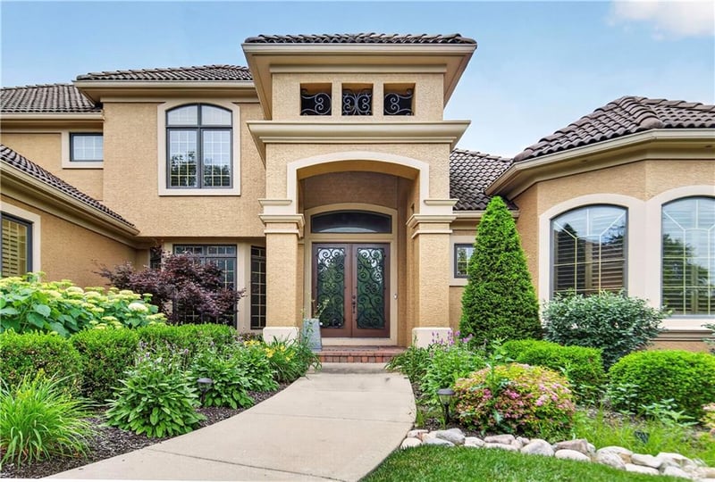 14704 Juniper St, Leawood, KS 66224