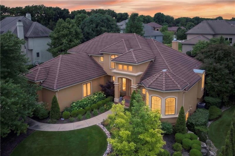 14704 Juniper St, Leawood, KS 66224