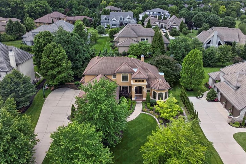14704 Juniper St, Leawood, KS 66224