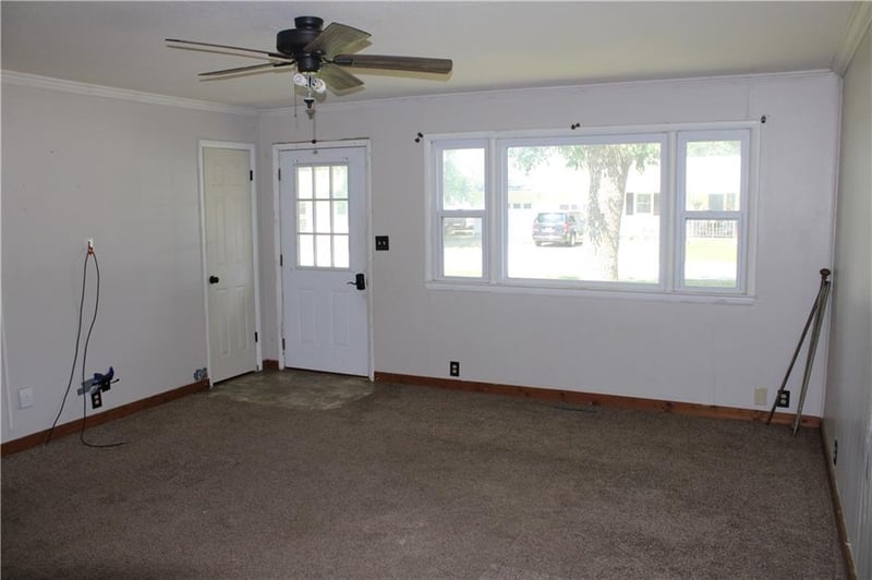 414 N Logan St, Girard, KS 66743