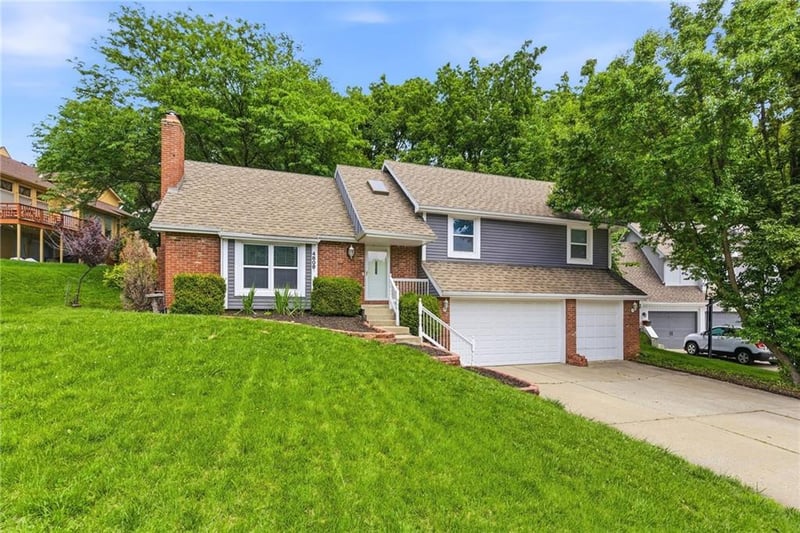 4808 NW 57th Pl, Kansas City, MO 64151