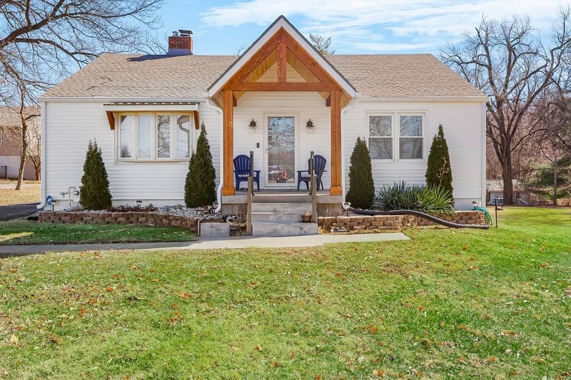 4502 Northwest Saint Joe Blvd, Riverside, MO 64150