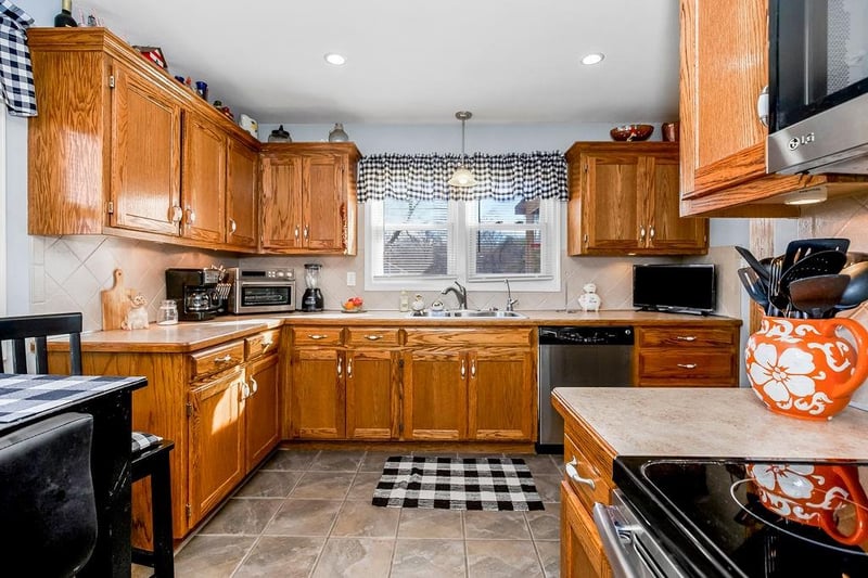 4502 Northwest Saint Joe Blvd, Riverside, MO 64150