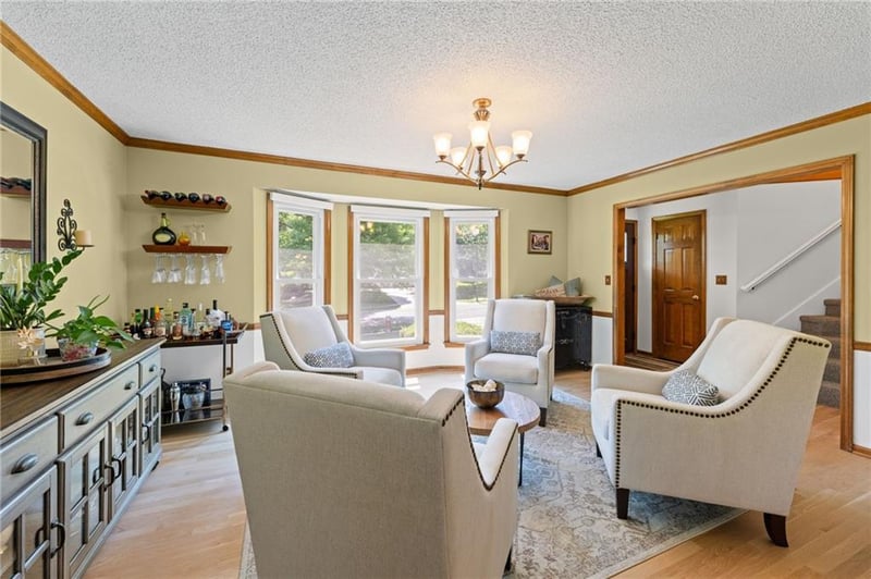 8400 Acuff Ln, Lenexa, KS 66215