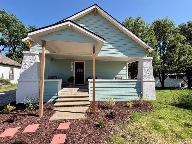524 Parker Ave, Osawatomie, KS 66064