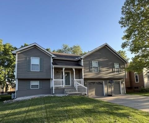 7903 161st St, Belton, MO 64012