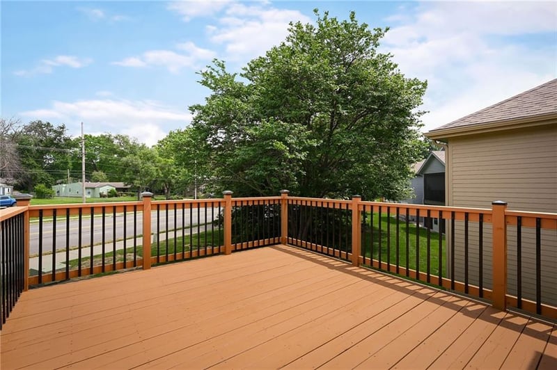 1021 8th St, Lee's Summit, MO 64081